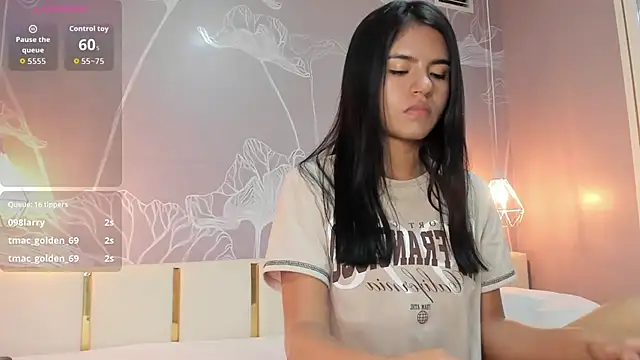 emily_cute4u's Live XXX Chat