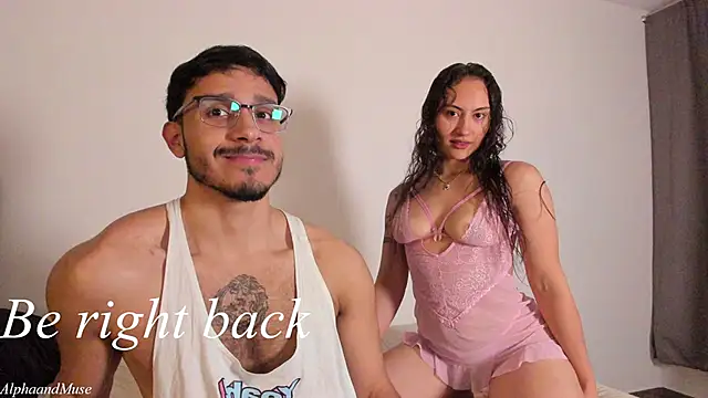 alphaandmuse Live XXX Chat