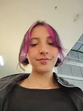 Chat XXX en directo de _Laary_Lily