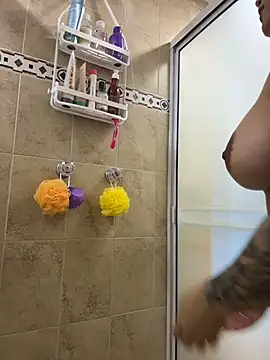 zafiro_mo0nのライブXXXチャット