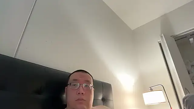 happynewyear111222's Webcam Show