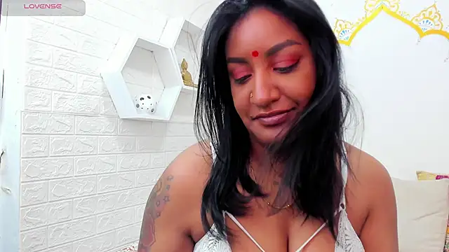 Chat +18 de LadyNahir ao vivo