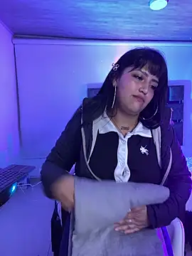 nikol_19x লাইভ XXX চ্যাট