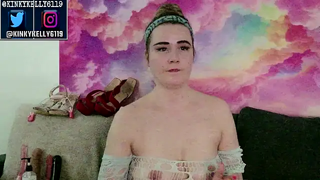 Kellylynn69 Adlı Modelin Canlı XXX Sohbeti