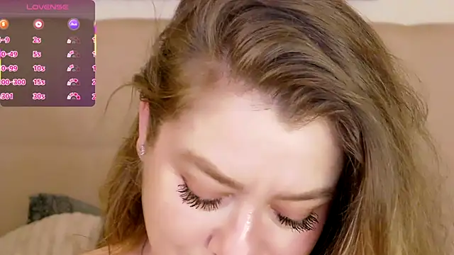 PetersEmily élő XXX-chatje