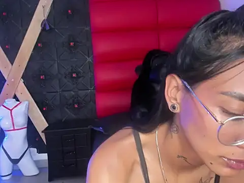 KarlaSlutSkinny__ Chat XXX live