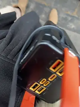 littleqiu: онлайн-секс-чат