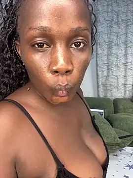 دردشة PrettyNaughty_ الجنسية المباشرة