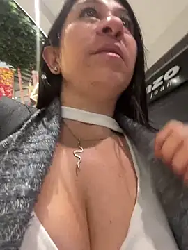 Dulce-miamilf Show in webcam