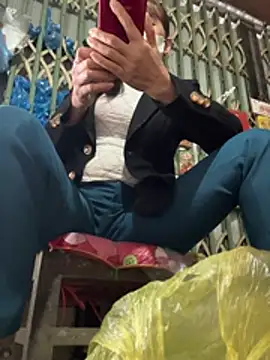 Show modela YANINA120 na web-kameri