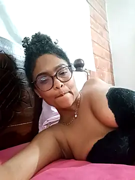 BiiancaEstradaa Chat XXX in diretta