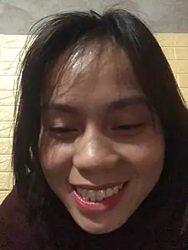 Sarahkiu লাইভ XXX চ্যাট