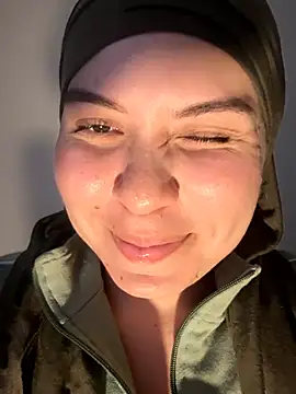 MatchedEyebrow লাইভ XXX চ্যাট