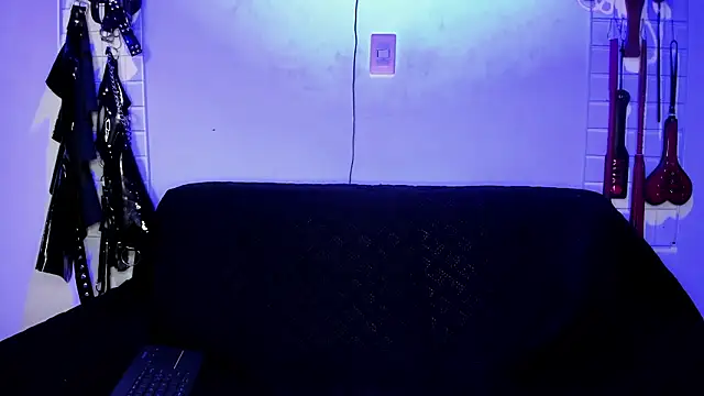 Онлайн чат XXX irregular_fetish_