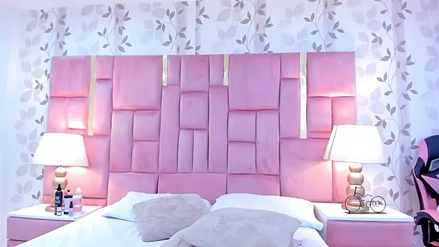 Chat +18 de GabyMoreau ao vivo