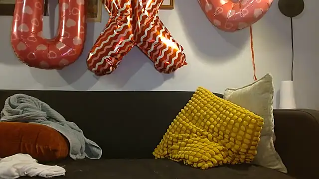 XXX chat uživo modela tinyheat3