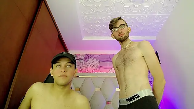 Top_and_bottom Show Webcam