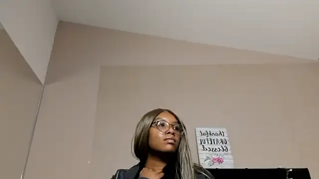 VictoriaaJackson's Live XXX Chat