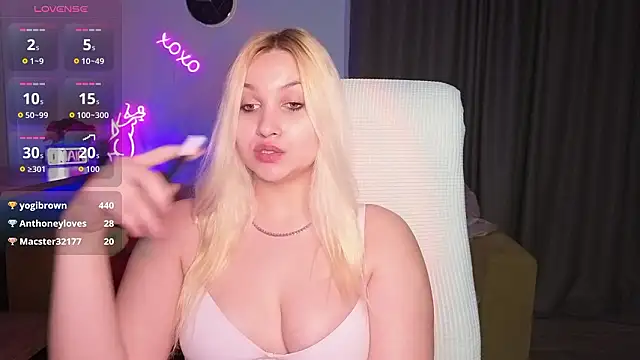 adrelaxina's Live XXX Chat