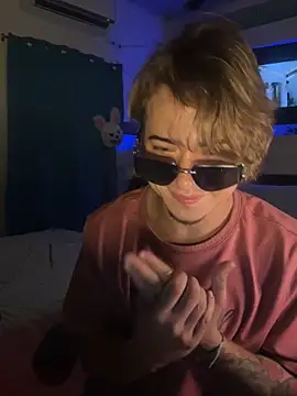 AngelLatinBoy Show in webcam