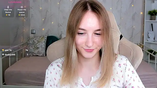 Shy_Polly Live XXX Chat