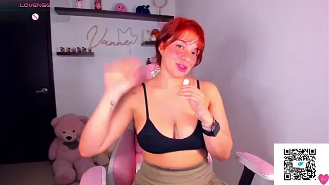 Vannessa__Shy Chat XXX in diretta