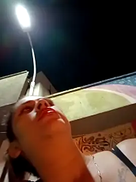 MariBelle1 Adlı Modelin Canlı XXX Sohbeti