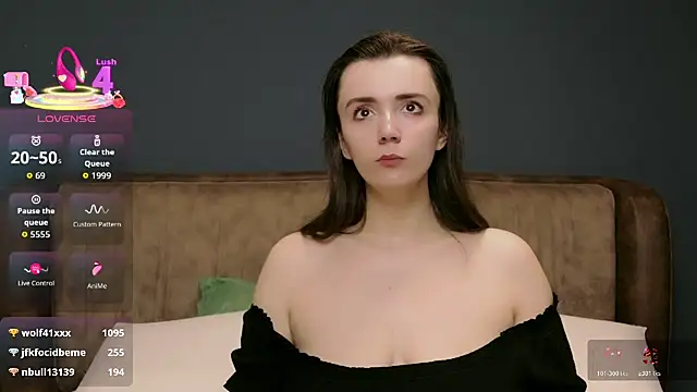 Chat +18 de IamMolly ao vivo