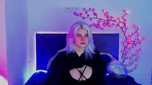 JoannLowe Adlı Modelin Canlı XXX Sohbeti