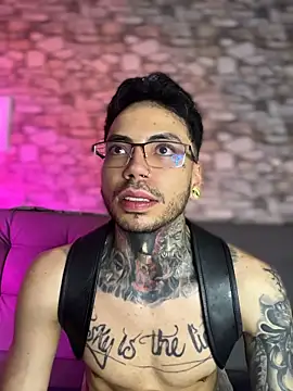 Walker_Thomas1 即時 XXX 聊天