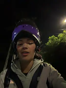 Camilla_Miller01: απευθείας συνομιλία ΧΧΧ