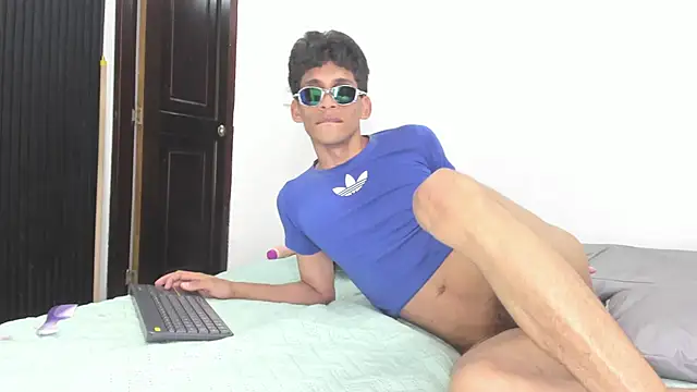 Chatroom XXX en direct de Emer_santos