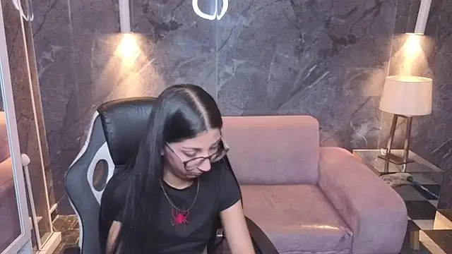 Chat +18 de Sophie_jones_b ao vivo