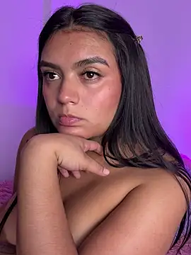 Sofia_lovee0: απευθείας συνομιλία ΧΧΧ