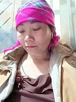 Lindxx-hot Adlı Modelin Canlı XXX Sohbeti