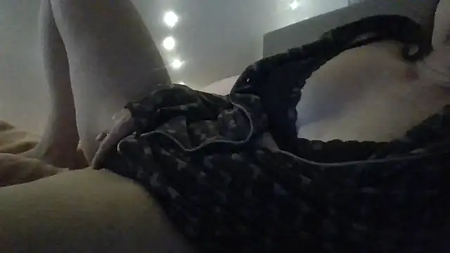 Spicy_SkyeUK webcam show