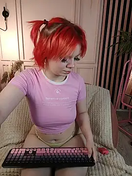 دردشة Waifu_Ketrin الجنسية المباشرة