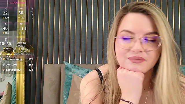 BeatriceHaze Adlı Modelin Canlı XXX Sohbeti