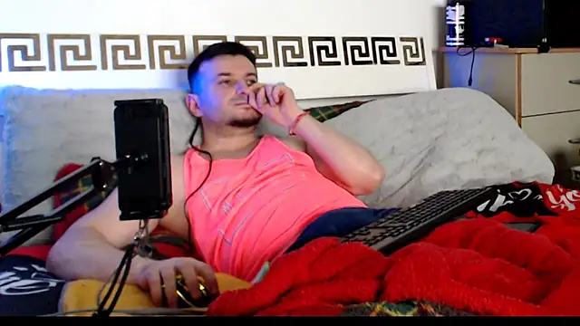 FuckToyBoy69 现场XXX聊天