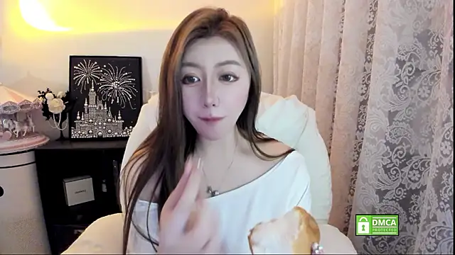 Cute_Mango élő XXX-chatje