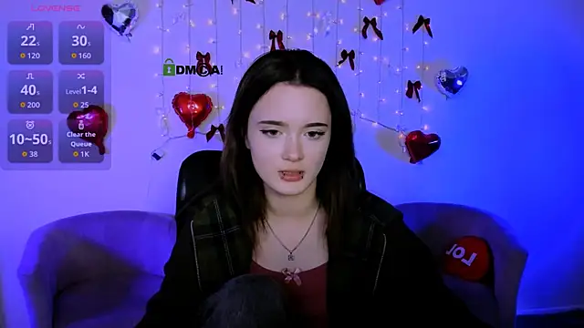 liana_kisses élő XXX-chatje