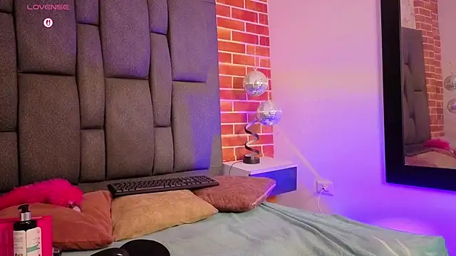 Онлайн чат XXX kiitydoll