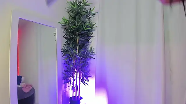 AnnaArela: вебкам-шоу