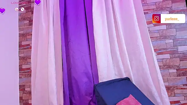 دردشة Brandy_brown_ الجنسية المباشرة