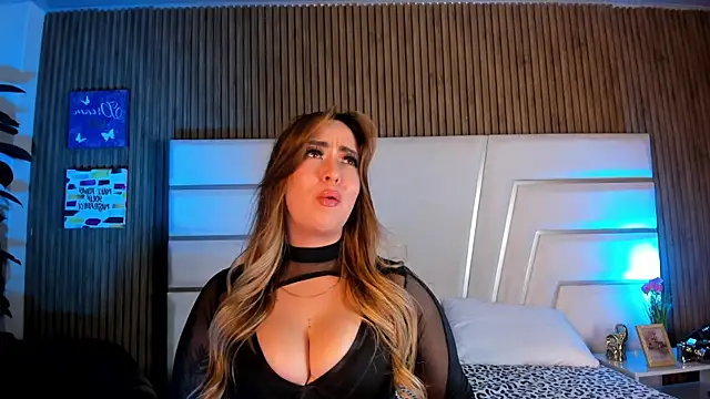 Chat XXX Live Xara_Shadow