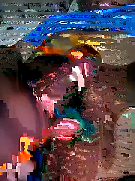 EZEL-59: онлайн-секс-чат