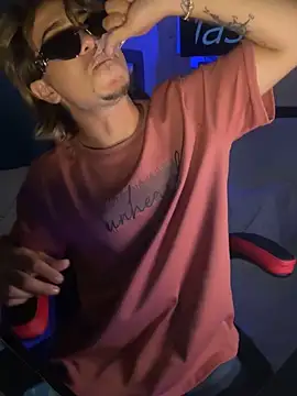 AngelLatinBoy's Webcam Show