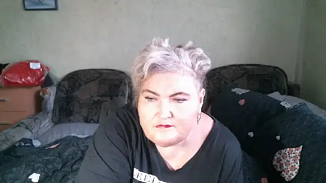 Lana555 Adlı Modelin Canlı XXX Sohbeti