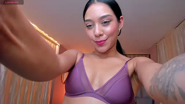 AmaliaCrus Adlı Modelin Canlı XXX Sohbeti