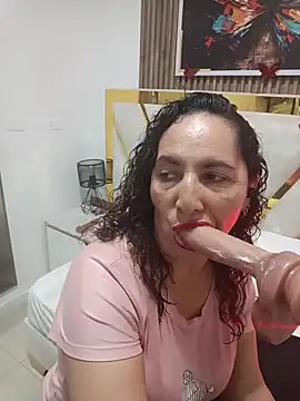 Luna_Naughty1 现场XXX聊天